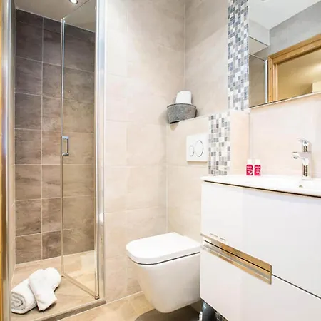 Apartment The De Joux Plane *